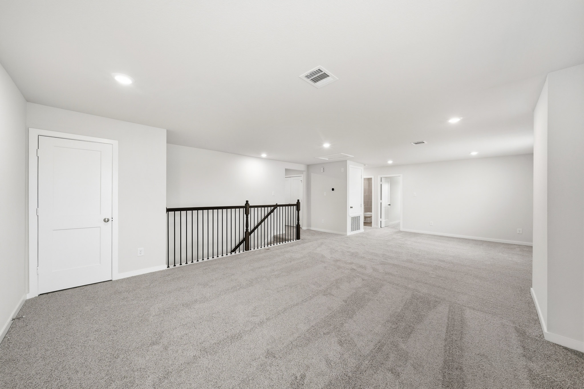 A large empty room.